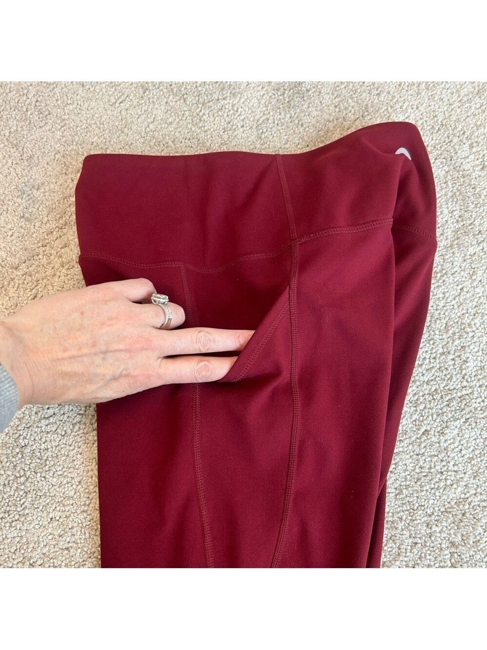 HEAD burgundy leggings with pockets Sz S - Picture 3 of 11